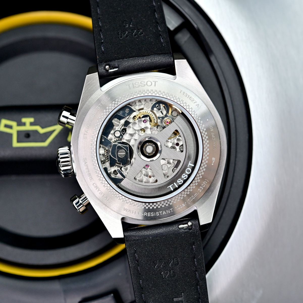 mặt sau đồng hồ tissot prs 516 automatic chronograph 2022