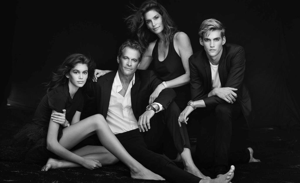 KHAI TRƯƠNG TRIỂN LÃM OMEGA “HER TIME” VỚI CINDY CRAWFORD, KAIA, PRESLEY, RANDE GERBER