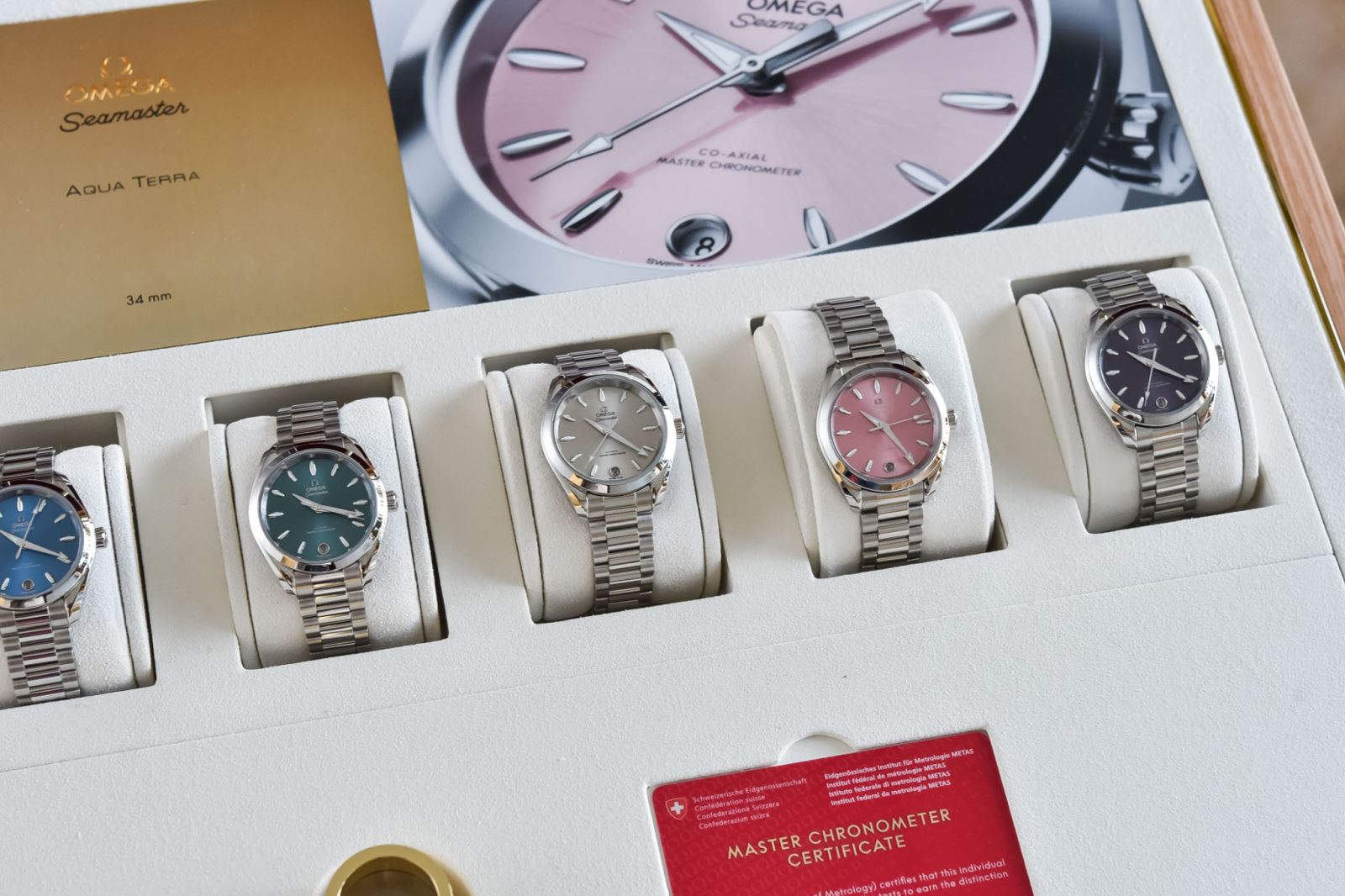 omega aqua terra màu mới 