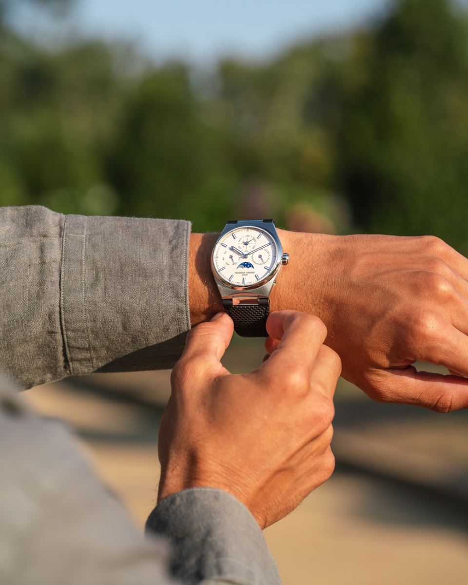 dong ho frederique constant cao cấp chính hãng 