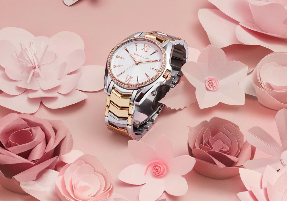 Tính thời trang trong thiết kế đồng hồ Michael Kors dong-ho-michael-kors-luxshopping