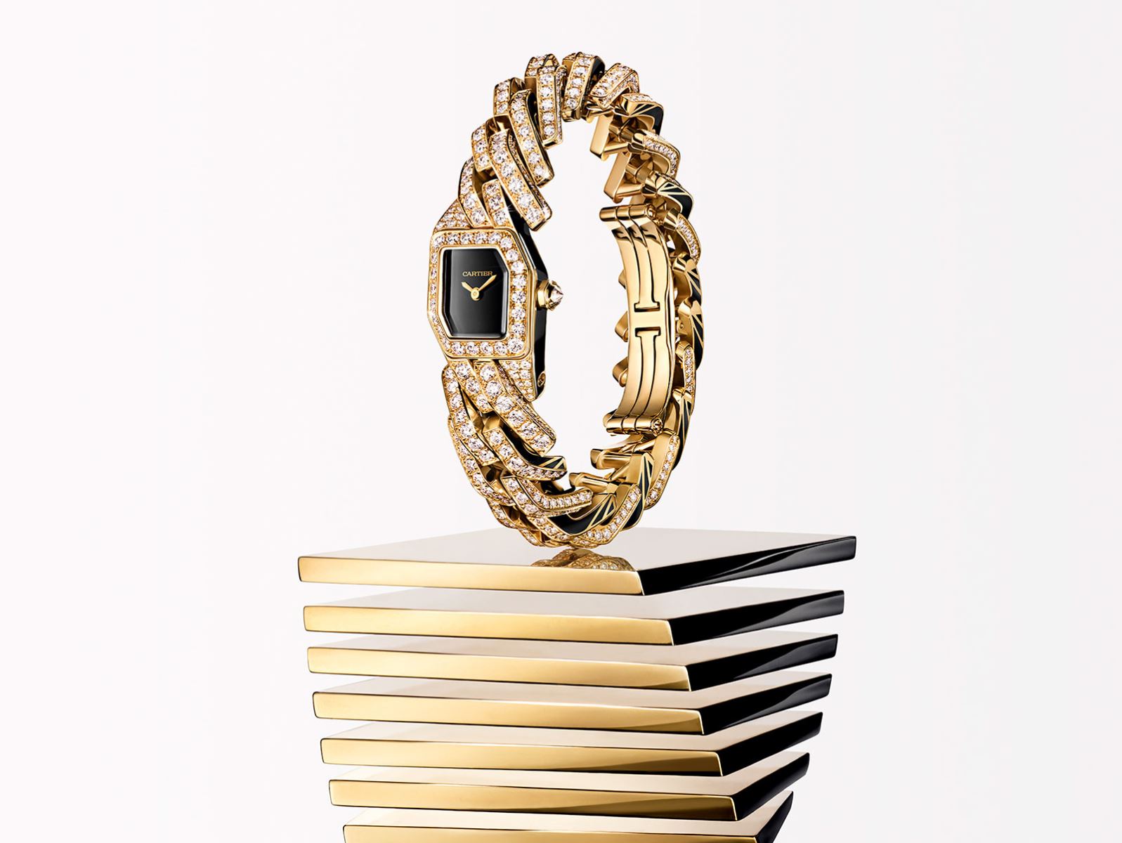 chiếc đồng hồ đính kim cương MAILLON DE CARTIER
