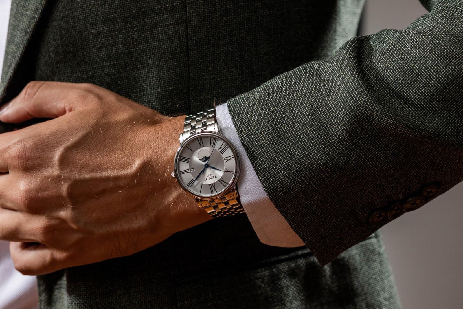 đồng hồ quartz moonphase tissot carson